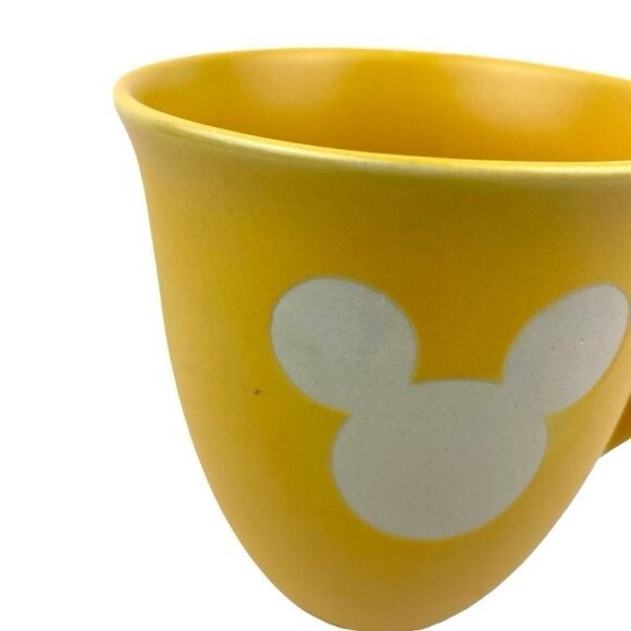Disney Store Yellow Vintage 90s Creme Mickey Mouse Logo Mug - Picture 7 of 8